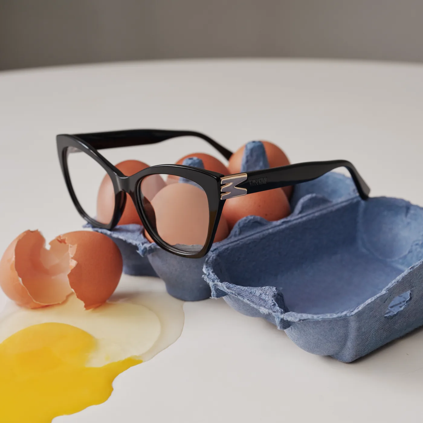 Moschino eyewear modelo 1